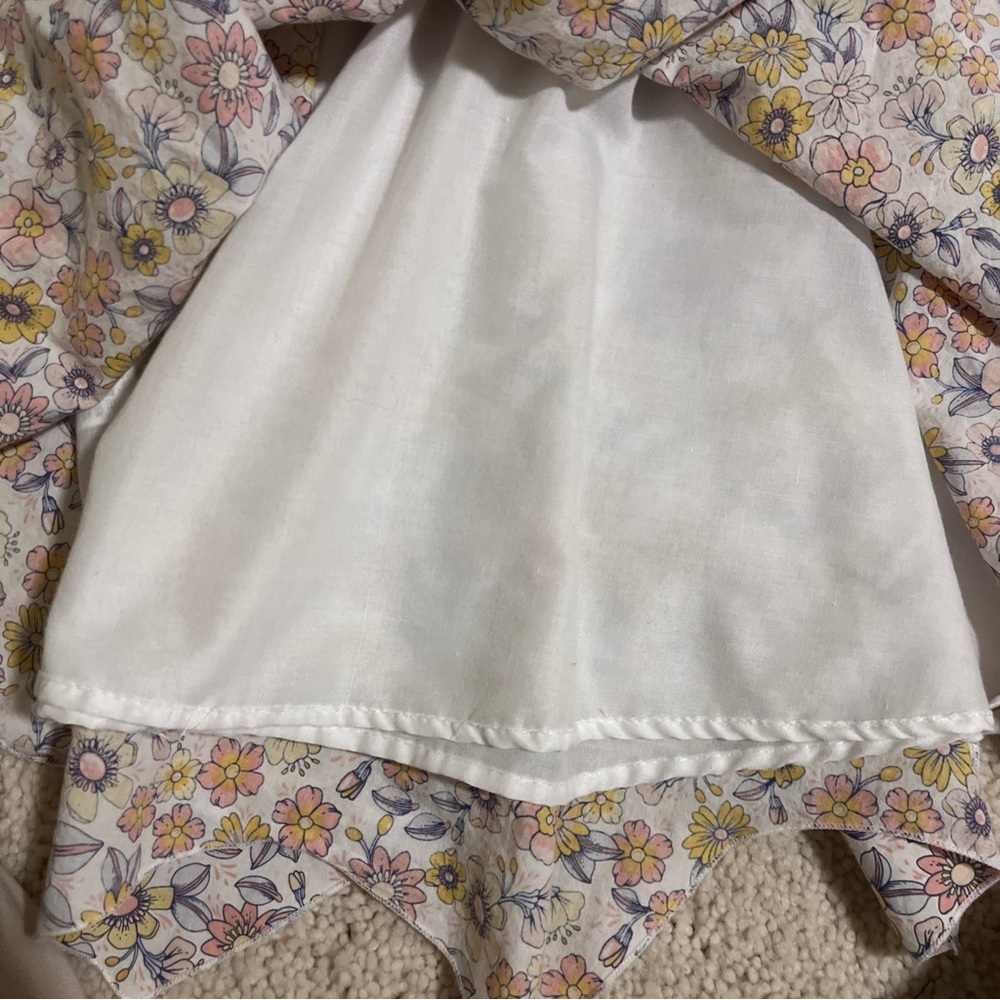 ⭐️3 for $30Tommy Bahama White Dress with Yellow, Pink Flowers Sundress Size 3T - Picture 4 of 10